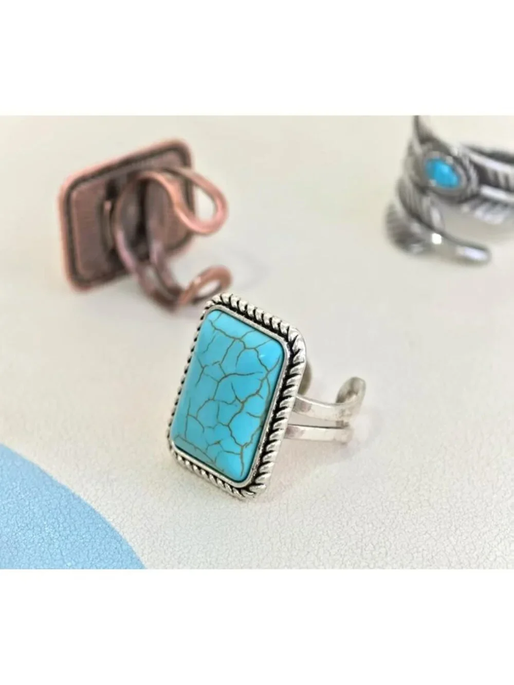 N/A striking turquoise